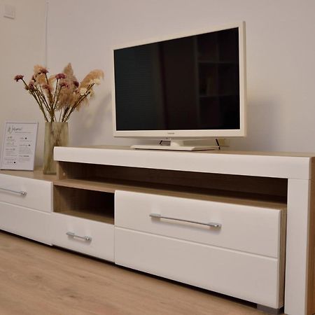 Heart Of The City - 75Sqm Suite Skopje Buitenkant foto
